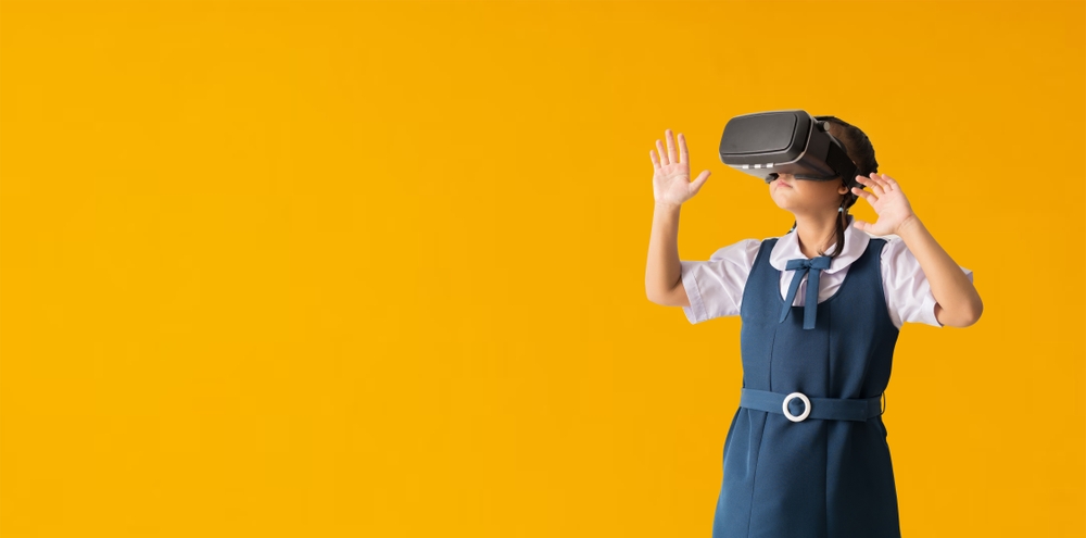 How Do Dubai Schools Use Augmented Reality
